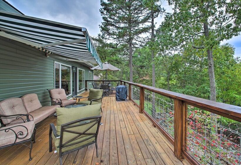 3 Mi To Lake Desoto: Home W/ Furnished Deck!