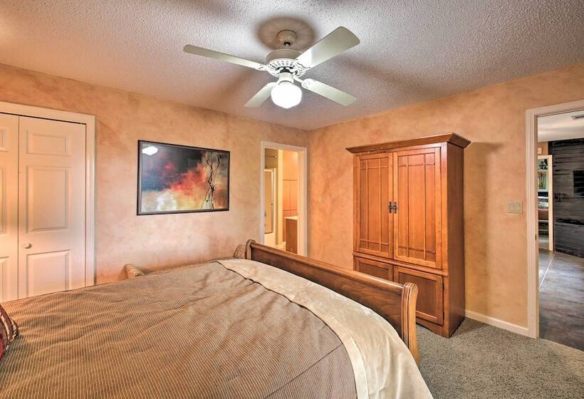 3 Mi To Lake Desoto: Home W/ Furnished Deck!