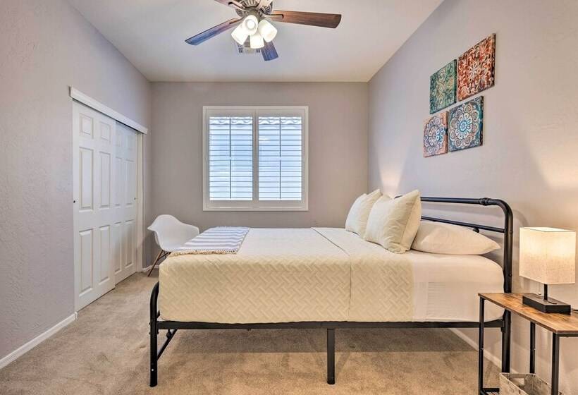 San Tan Valley Home W/ Pool Access & Golf View!