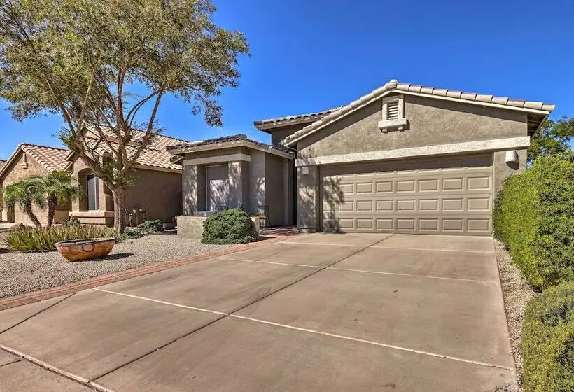 San Tan Valley Home W/ Pool Access & Golf View!