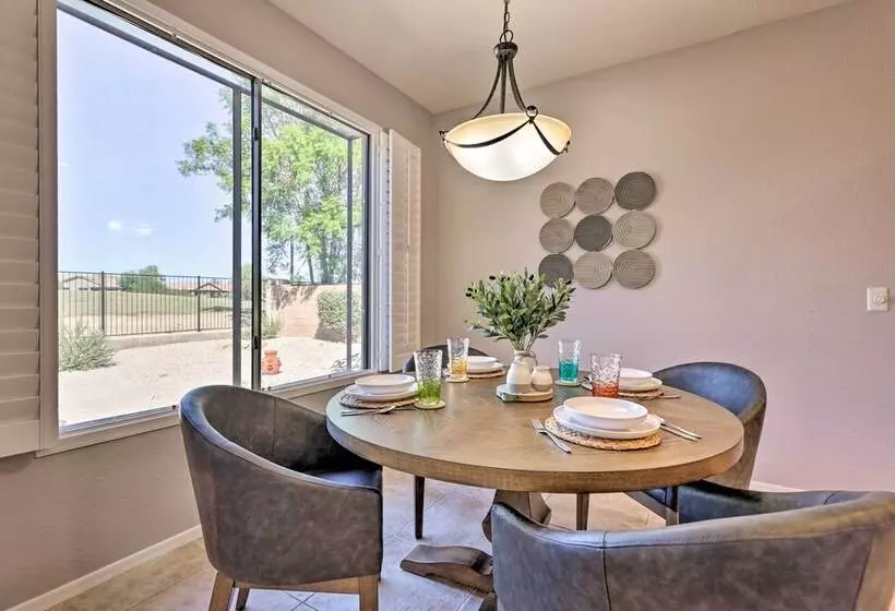 San Tan Valley Home W/ Pool Access & Golf View!