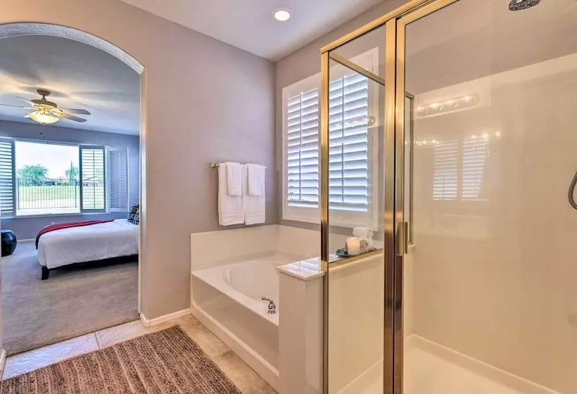 San Tan Valley Home W/ Pool Access & Golf View!