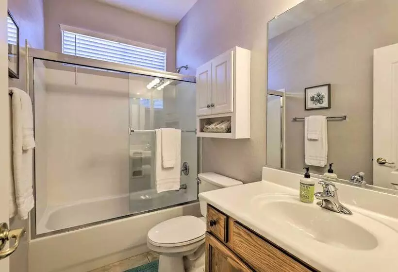 San Tan Valley Home W/ Pool Access & Golf View!