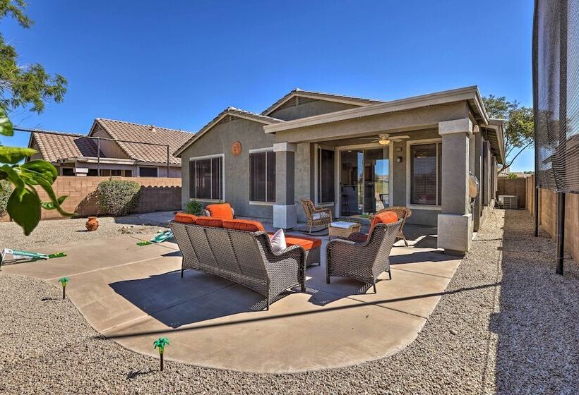 San Tan Valley Home W/ Pool Access & Golf View!