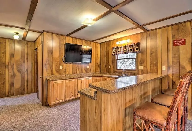 Lake Harmony Access: Home W/ Game Room + Fire Pit!