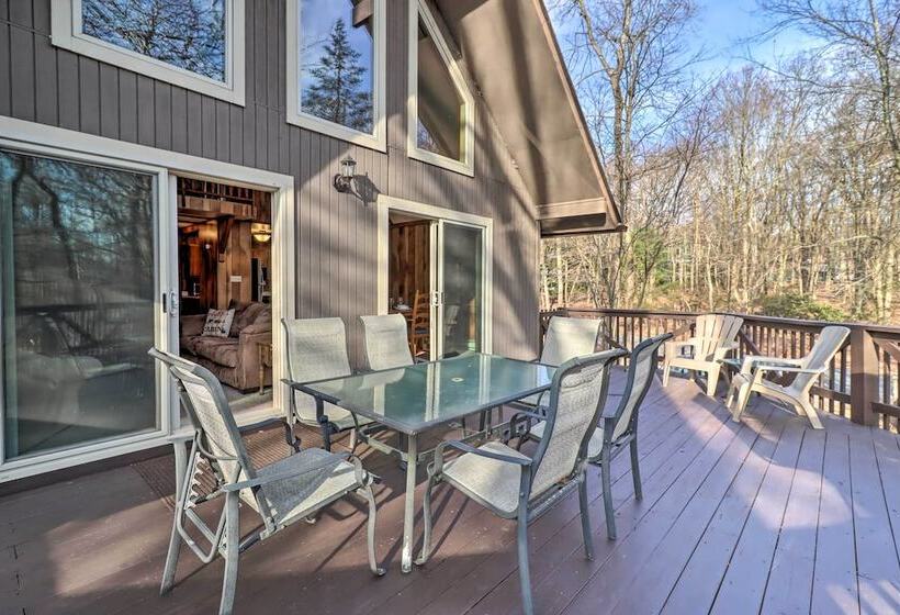 Lake Harmony Access: Home W/ Game Room + Fire Pit!