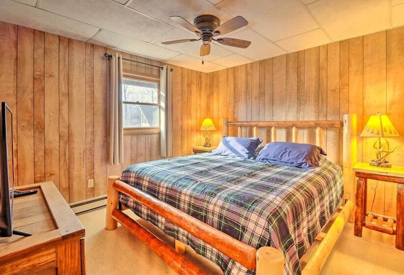 Lake Harmony Access: Home W/ Game Room + Fire Pit!