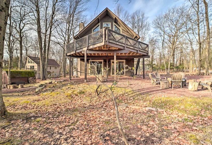 Lake Harmony Access: Home W/ Game Room + Fire Pit!