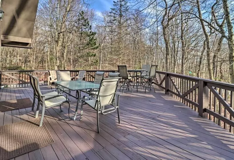 Lake Harmony Access: Home W/ Game Room + Fire Pit!