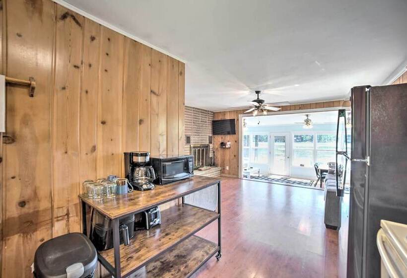 Lakefront Wisconsin Cottage W/ Dock & Hot Tub!