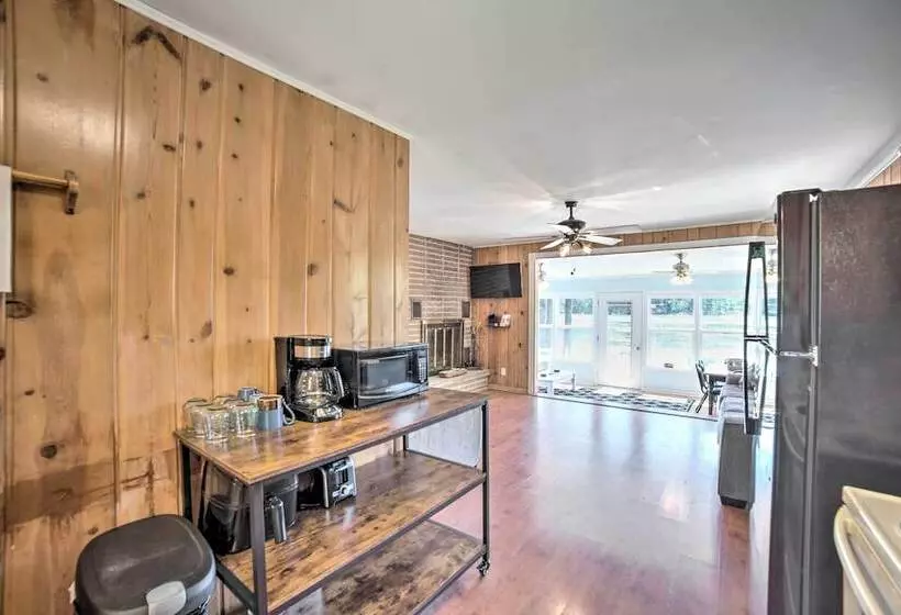 Lakefront Wisconsin Cottage W/ Dock & Hot Tub!