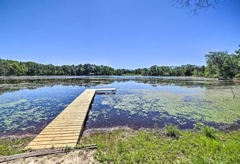 Lakefront Wisconsin Cottage W/ Dock & Hot Tub!