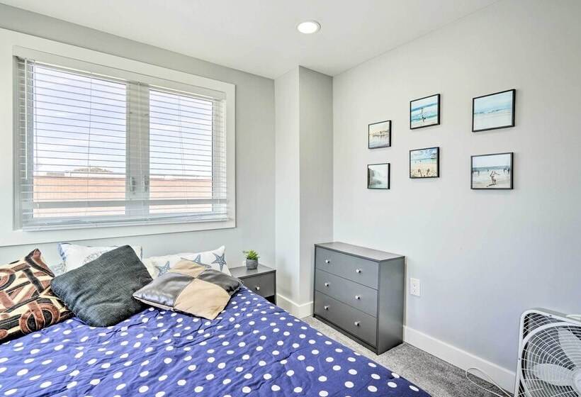 Long Branch Getaway: Grill, 1 Block To Beach!