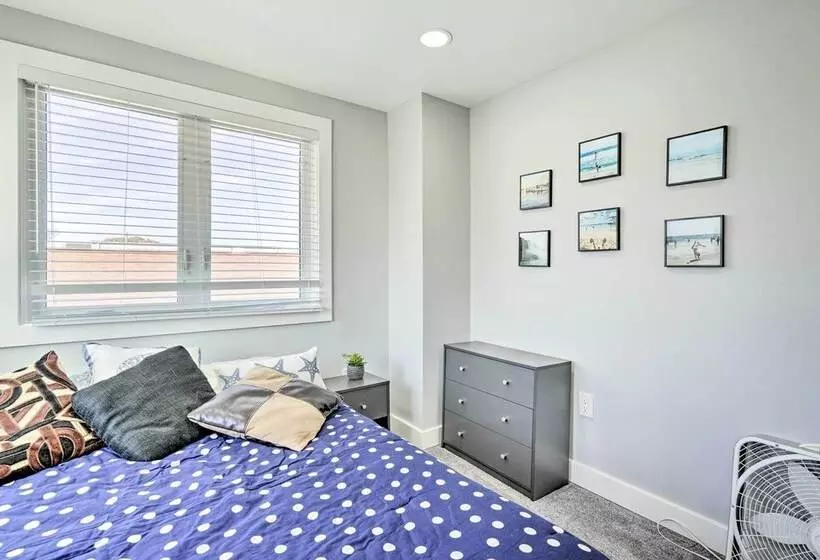 Long Branch Getaway: Grill, 1 Block To Beach!