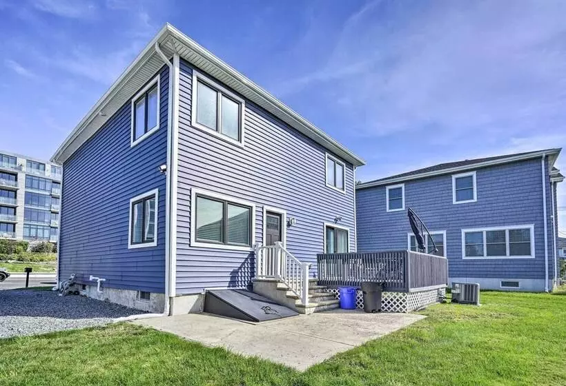 Long Branch Getaway: Grill, 1 Block To Beach!