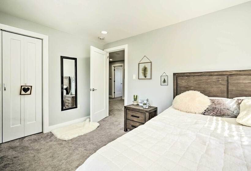 Long Branch Getaway: Grill, 1 Block To Beach!