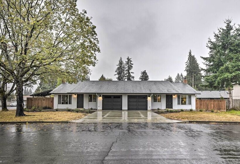 Lovely Vancouver Retreat W/ Home Gym!