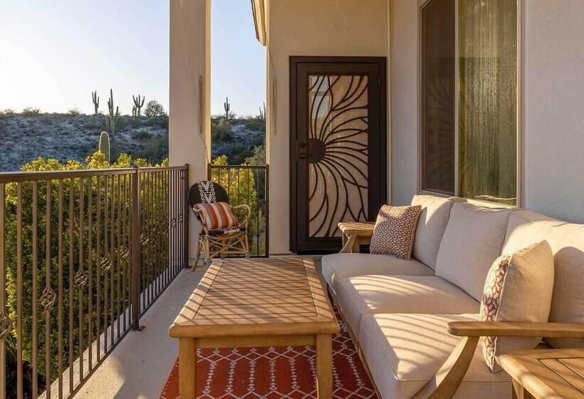 ~ 21 Mi To Scottsdale: Home W/ Infinity Pool!