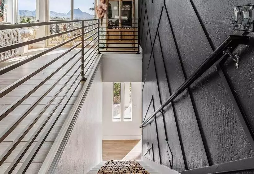 ~ 21 Mi To Scottsdale: Home W/ Infinity Pool!