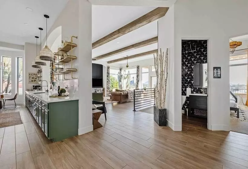 ~ 21 Mi To Scottsdale: Home W/ Infinity Pool!