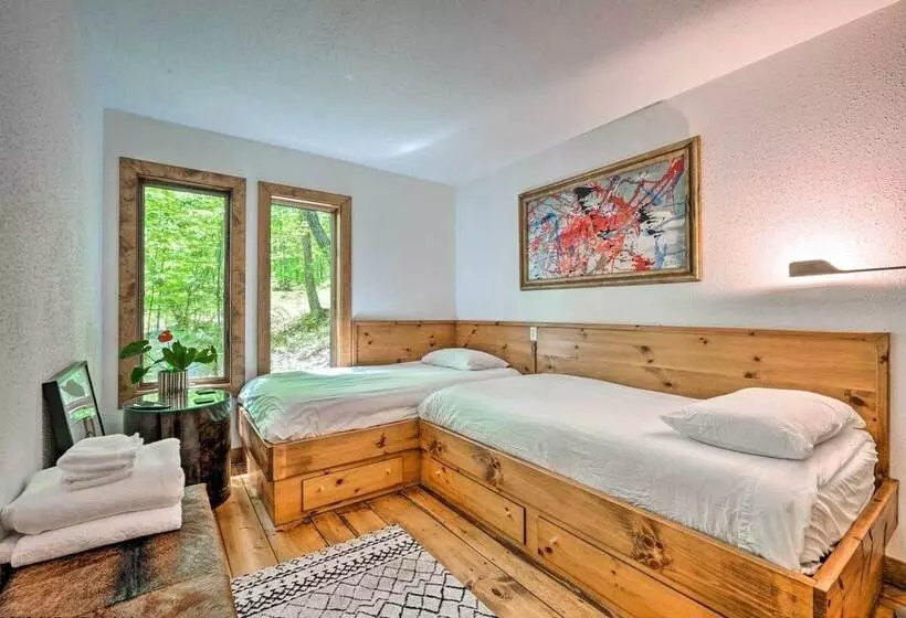 Luxe Plymouth Chalet W/ Indoor Pool & 3 Decks!