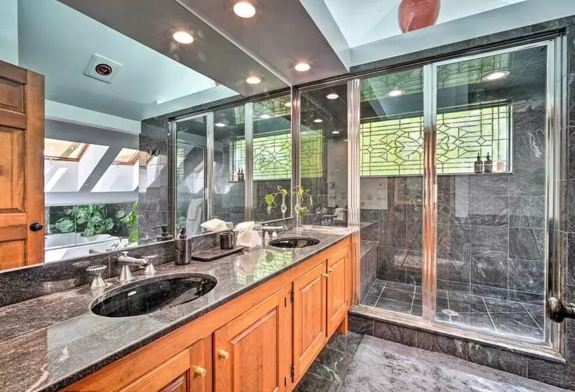 Luxe Plymouth Chalet W/ Indoor Pool & 3 Decks!