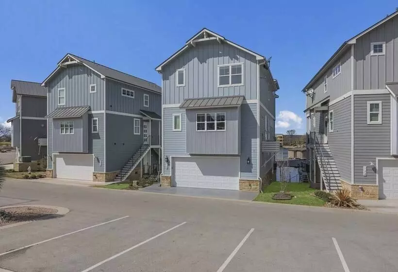 Modern Kingsland Lake Front House W/ Heated Pool!