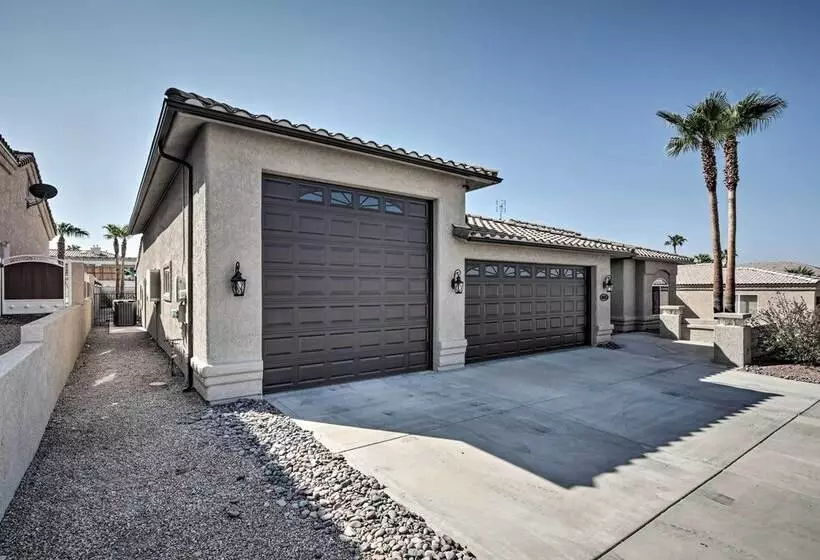 Modern Lake Havasu Oasis W/ Putting Green & Bbq!
