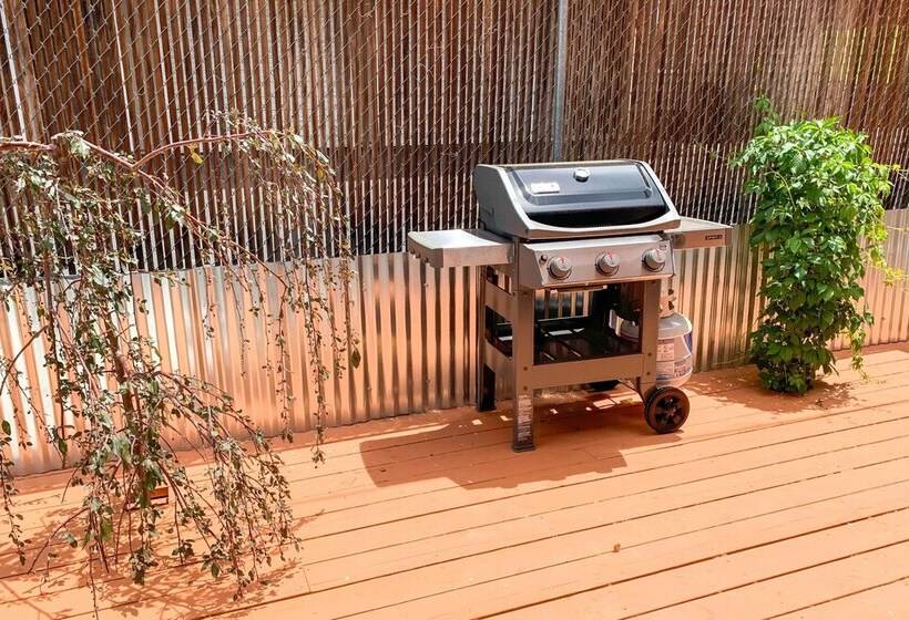 Ski, Hike, Bike: Modern Midtown Reno Retreat!