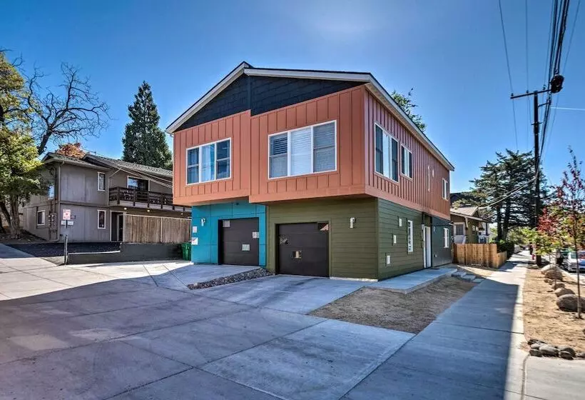 Modern Midtown Haven W/ Garage: Mt Rose Day Trips!
