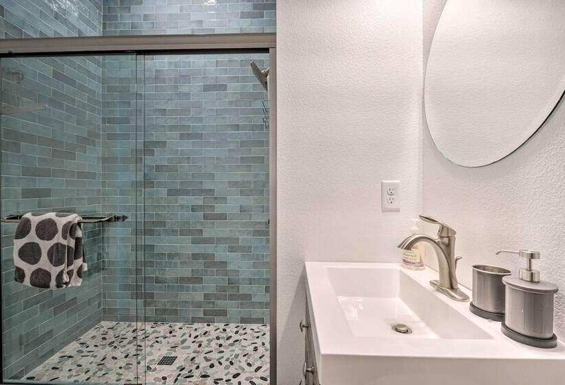 Ski, Hike, Bike: Modern Midtown Reno Retreat!