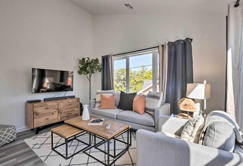 Ski, Hike, Bike: Modern Midtown Reno Retreat!