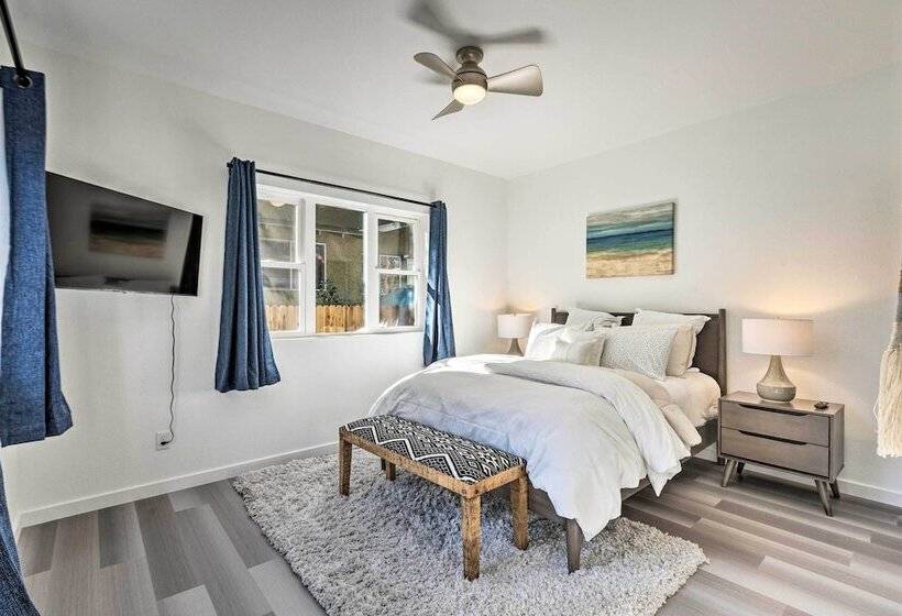 Ski, Hike, Bike: Modern Midtown Reno Retreat!