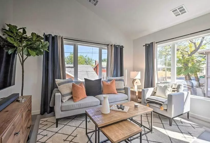 Modern Midtown Haven W/ Garage: Mt Rose Day Trips!