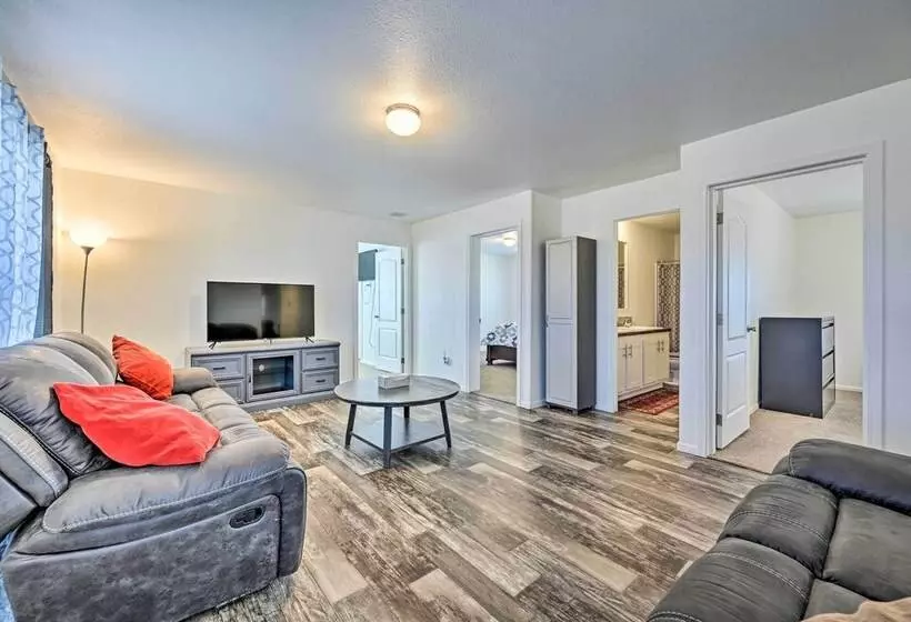 Modern Prescott Valley Home On 2 Acres!