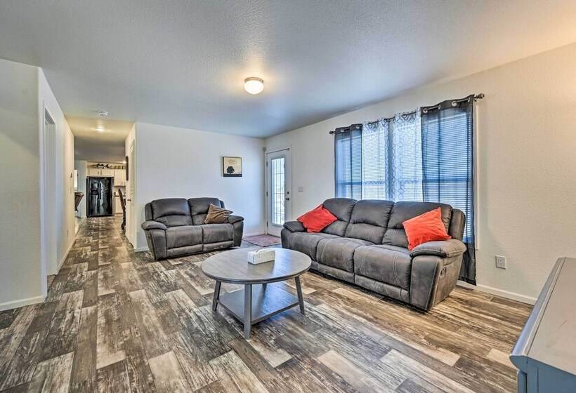 Modern Prescott Valley Home On 2 Acres!