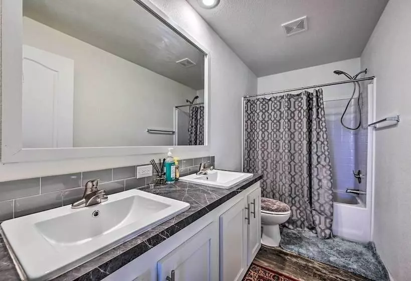 Modern Prescott Valley Home On 2 Acres!