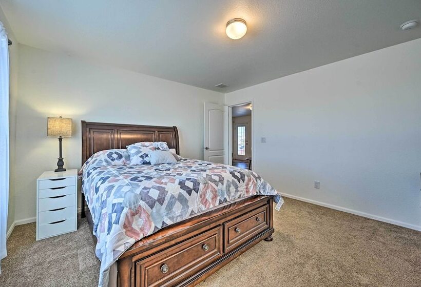 Modern Prescott Valley Home On 2 Acres!