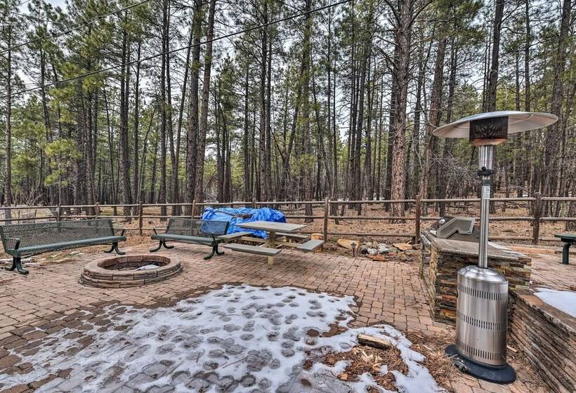 Munds Park Cabin W/furnished Deck & Fire Pit!