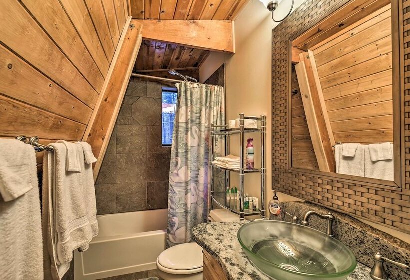 Munds Park Cabin W/furnished Deck & Fire Pit!