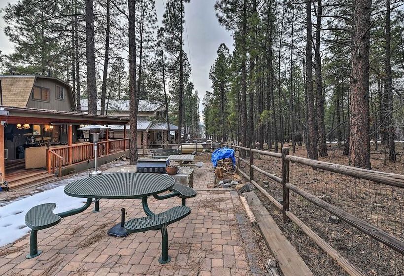 Munds Park Cabin W/furnished Deck & Fire Pit!