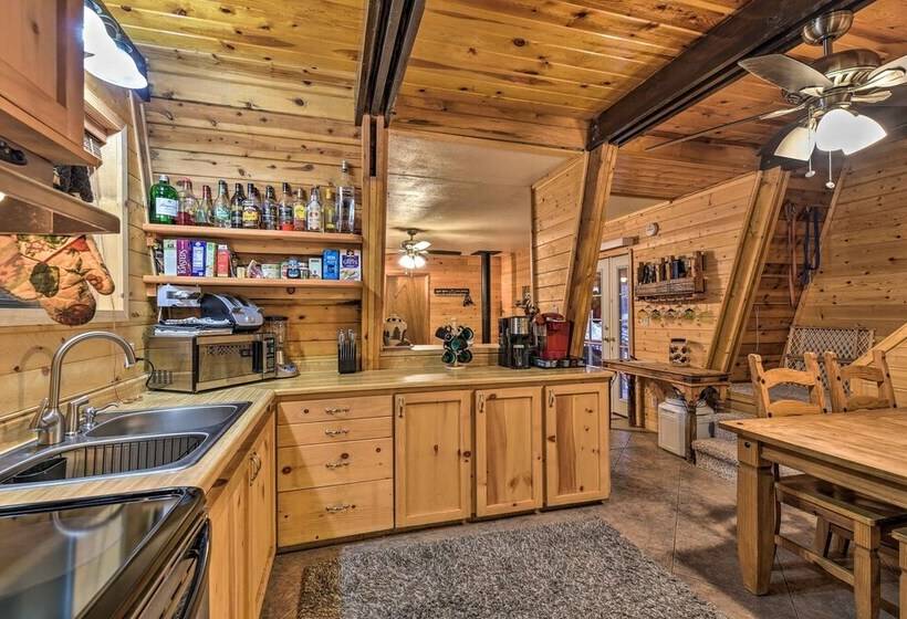 Munds Park Cabin W/furnished Deck & Fire Pit!