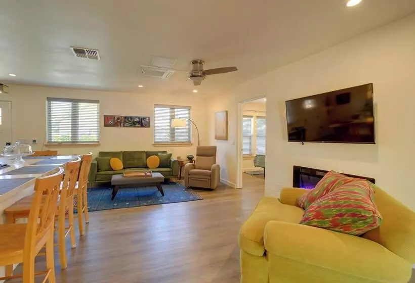 Old Town Cottonwood Cottage W/ Yard, Pets Welcome