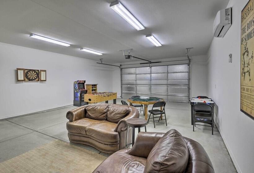 Pet Friendly Bullhead City Abode W/ Game Room