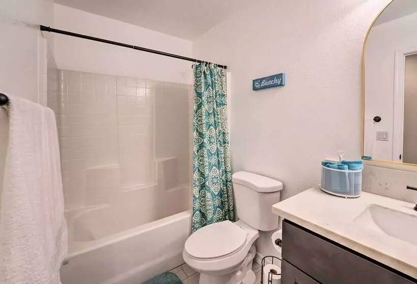 Pet Friendly Bullhead City Abode W/ Game Room