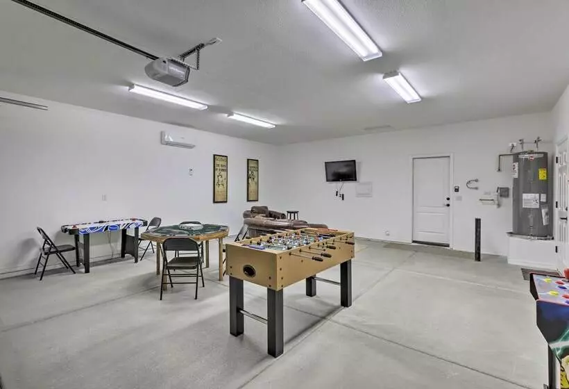 Pet Friendly Bullhead City Abode W/ Game Room
