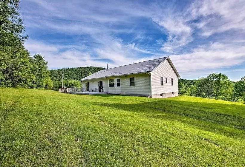 Private Dog Friendly Home: 3 Mi To Elk Mountain