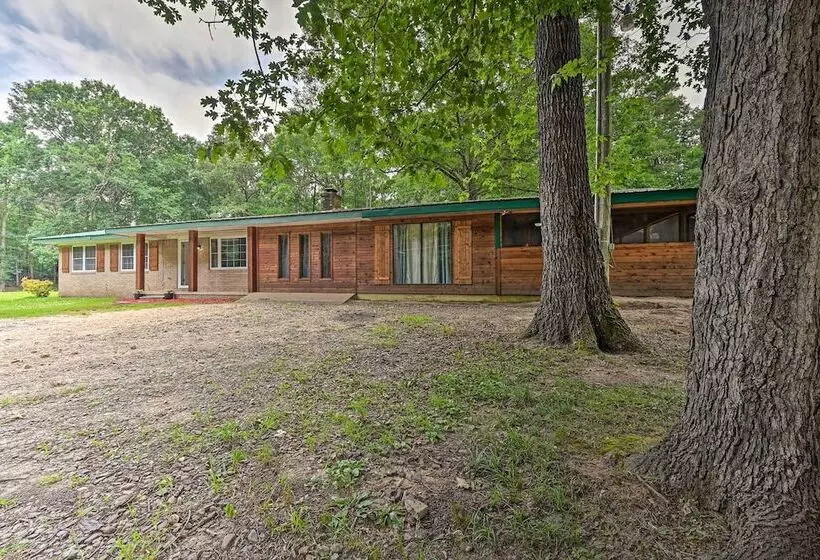 Quiet Abode W/ Gas Grill ~ 5 Miles To Broken Bow!
