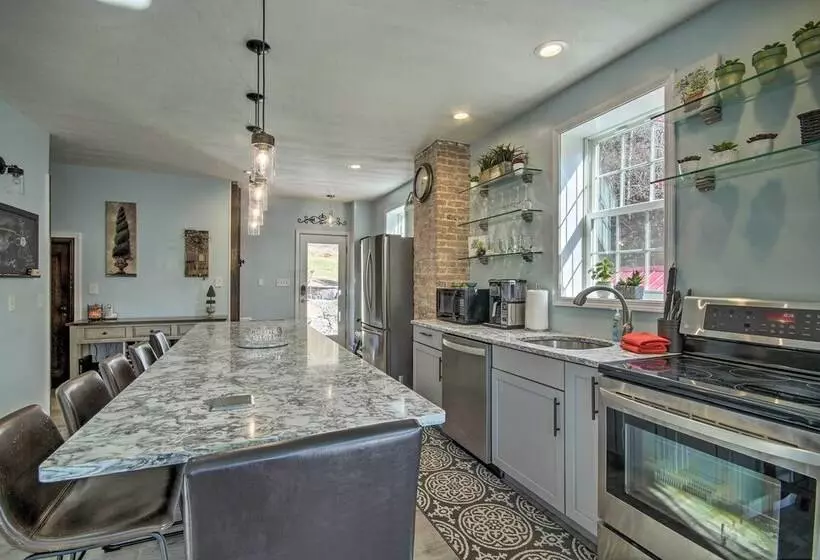 Quiet Escape W/ Hot Tub, 5 Miles To Raystown Lake!