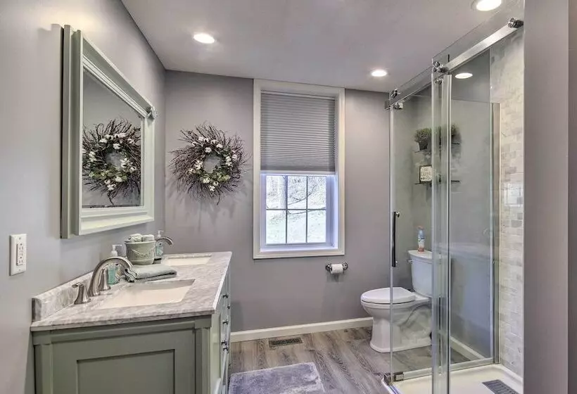 Quiet Escape W/ Hot Tub, 5 Miles To Raystown Lake!